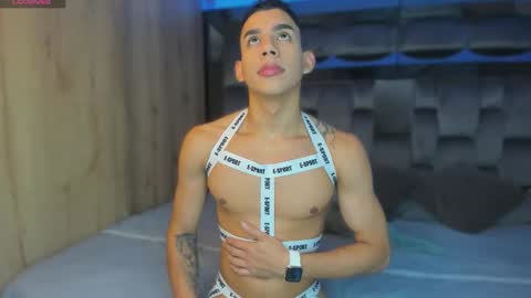 Snapshot of andrew_twink18 chatting on 3, 3, 2026 Andrew M. online show from 3, 3, 2026