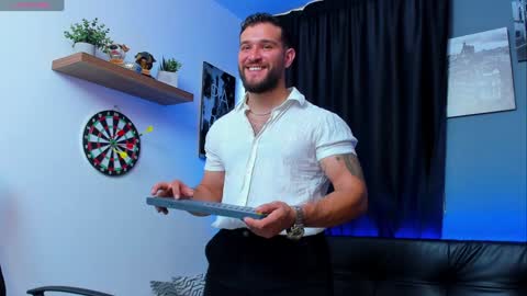 Snapshot of andrewdiaz_ chatting on 31, 1, 2025 Andrew Diaz online show from 31, 1, 2025