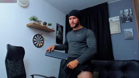 Snapshot of andrewdiaz_ chatting on 18, 2, 2025 Andrew Diaz online show from 18, 2, 2025