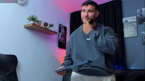 Snapshot of andrewdiaz_ chatting on 5, 3, 2025 Andrew Diaz online show from 5, 3, 2025