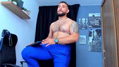 Snapshot of andrewdiaz_ chatting on 21, 10, 2025 Andrew Diaz online show from 21, 10, 2025