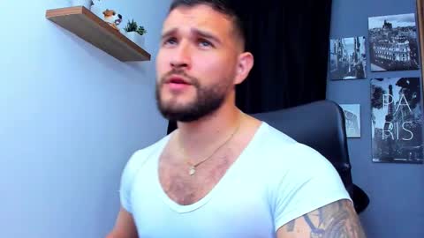 Snapshot of andrewdiaz_ chatting on 27, 10, 2025 Andrew Diaz online show from 27, 10, 2025