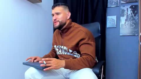 Snapshot of andrewdiaz_ chatting on 15, 11, 2025 Andrew Diaz online show from 15, 11, 2025