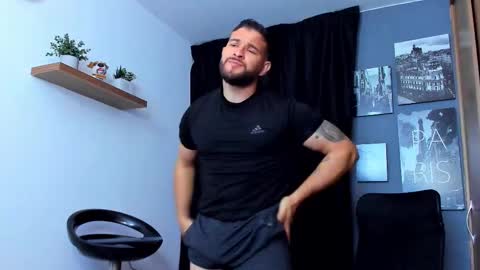 Snapshot of andrewdiaz_ chatting on 21, 11, 2025 Andrew Diaz online show from 21, 11, 2025