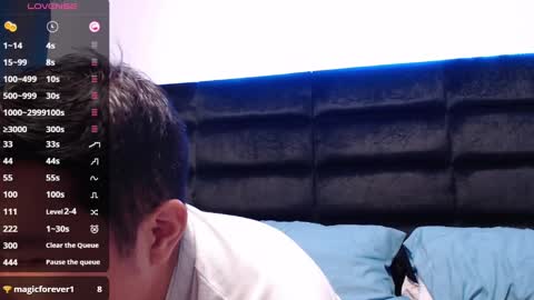 Snapshot of andrewmhilton_ chatting on 6, 1, 2025 andrewmhilton_ online show from 6, 1, 2025