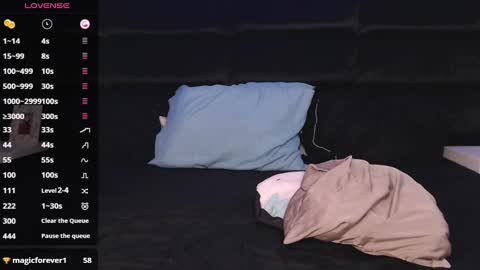 Snapshot of andrewmhilton_ chatting on 8, 1, 2025 andrewmhilton_ online show from 8, 1, 2025