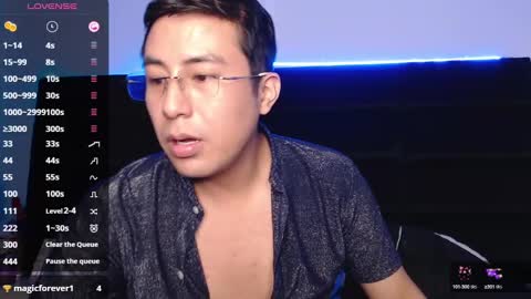 Snapshot of andrewmhilton_ chatting on 9, 1, 2025 andrewmhilton_ online show from 9, 1, 2025