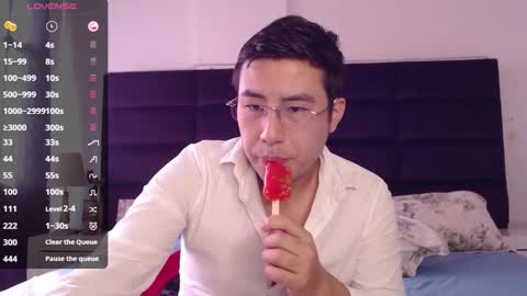 Snapshot of andrewmhilton_ chatting on 12, 1, 2025 andrewmhilton_ online show from 12, 1, 2025