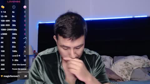 Snapshot of andrewmhilton_ chatting on 15, 1, 2025 andrewmhilton_ online show from 15, 1, 2025