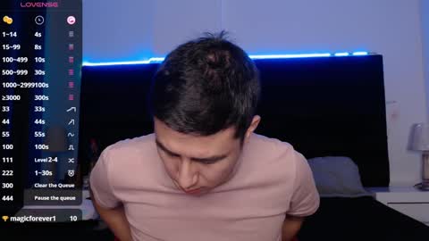 Snapshot of andrewmhilton_ chatting on 22, 1, 2025 andrewmhilton_ online show from 22, 1, 2025