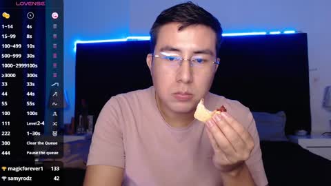 Snapshot of andrewmhilton_ chatting on 27, 1, 2025 andrewmhilton_ online show from 27, 1, 2025