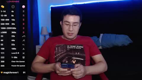 Snapshot of andrewmhilton_ chatting on 5, 2, 2025 andrewmhilton_ online show from 5, 2, 2025