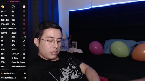 Snapshot of andrewmhilton_ chatting on 12, 2, 2025 andrewmhilton_ online show from 12, 2, 2025