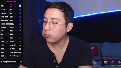 Snapshot of andrewmhilton_ chatting on 24, 2, 2025 andrewmhilton_ online show from 24, 2, 2025