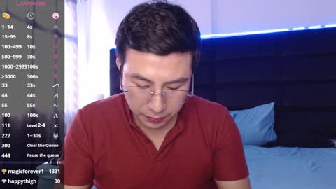 Snapshot of andrewmhilton_ chatting on 1, 3, 2025 andrewmhilton_ online show from 1, 3, 2025