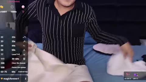 Snapshot of andrewmhilton_ chatting on 6, 3, 2025 andrewmhilton_ online show from 6, 3, 2025