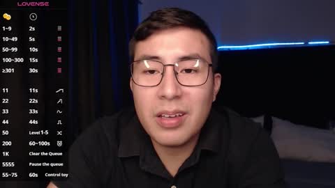 Snapshot of andrewmhilton_ chatting on 21, 10, 2025 andrewmhilton_ online show from 21, 10, 2025