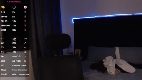 Snapshot of andrewmhilton_ chatting on 27, 10, 2025 andrewmhilton_ online show from 27, 10, 2025