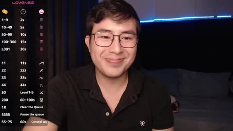 Snapshot of andrewmhilton_ chatting on 23, 11, 2025 andrewmhilton_ online show from 23, 11, 2025