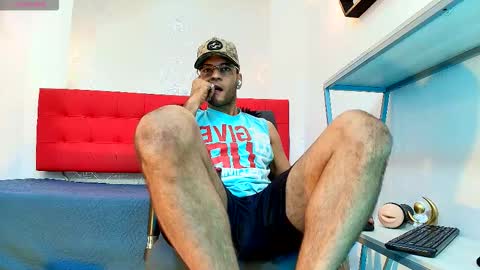   online show from 9, 10, 2025