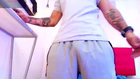   online show from 31, 10, 2025