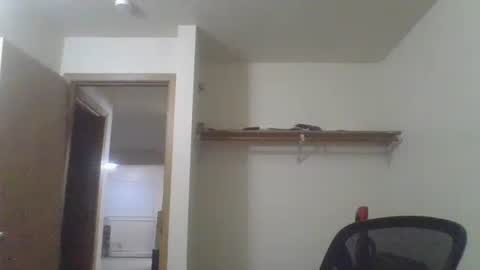 Snapshot of androidified chatting on 4, 10, 2025 androidified online show from 4, 10, 2025