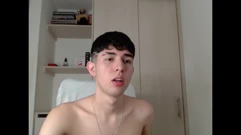 Snapshot of andy19_hot chatting on 19, 9, 2025 andy19_hot online show from 19, 9, 2025