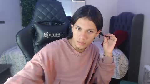 Snapshot of andy_dan1 chatting on 6, 1, 2025 andy_dan1 online show from 6, 1, 2025
