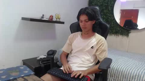 Snapshot of andy_dan1 chatting on 28, 1, 2025 andy_dan1 online show from 28, 1, 2025