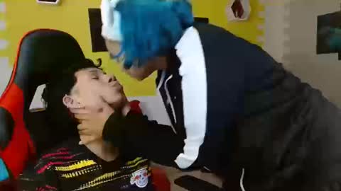 andy_dan1 online show from 15, 10, 2025