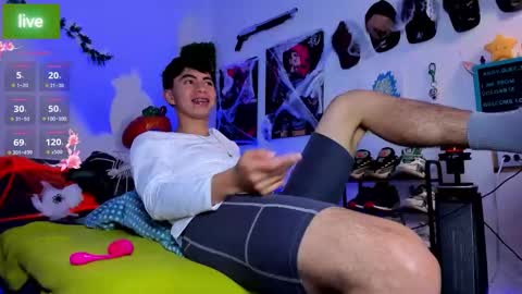 Snapshot of andy_guez_11 chatting on 16, 10, 2025 andy_guez_11 online show from 16, 10, 2025