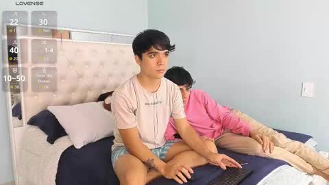 Snapshot of andyy_big_cock chatting on 22, 10, 2025 Andy online show from 22, 10, 2025