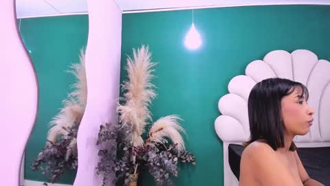 ANEE SAVAL online show from 1, 2, 2025