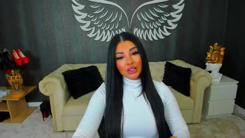 Snapshot of anemariejolie chatting on 12, 11, 2025 Anne online show from 12, 11, 2025