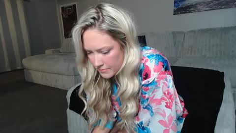 Snapshot of angel01432023 chatting on 21, 1, 2025 angel01432023 online show from 21, 1, 2025