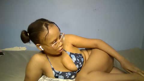 angel_cheupe online show from 3, 2, 2026