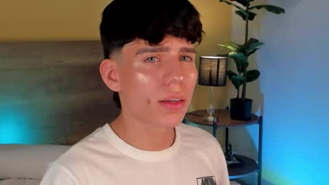 Angel online show from 12, 2, 2026