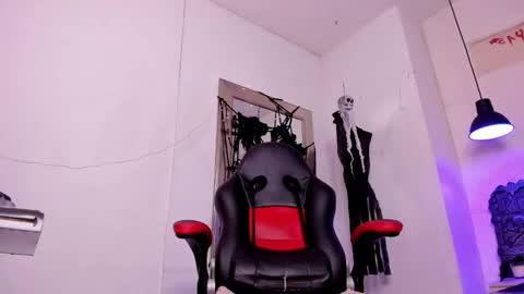 angel hardy online show from 31, 10, 2025