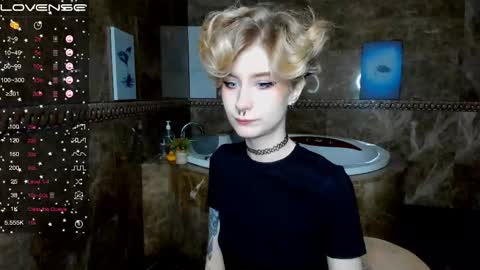 Snapshot of angel_julles chatting on 7, 11, 2025 Angel Dust online show from 7, 11, 2025