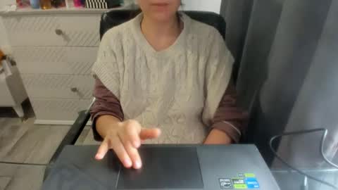 Snapshot of angel_lee__ chatting on 6, 12, 2024 angel_lee__ online show from 6, 12, 2024