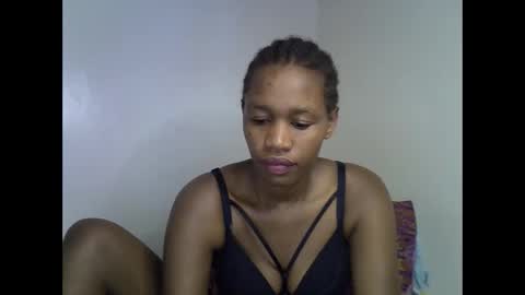 Snapshot of angel_mia5 chatting on 24, 11, 2025 angel_mia5 online show from 24, 11, 2025