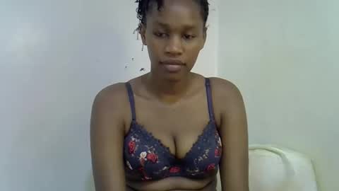 Snapshot of angel_mia5 chatting on 30, 11, 2025 angel_mia5 online show from 30, 11, 2025