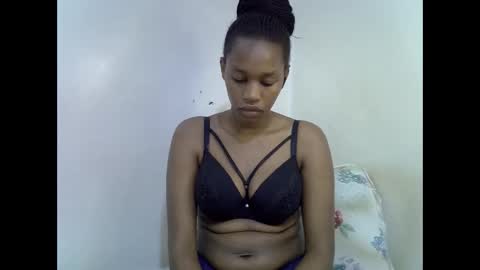 Snapshot of angel_mia5 chatting on 22, 12, 2025 angel_mia5 online show from 22, 12, 2025