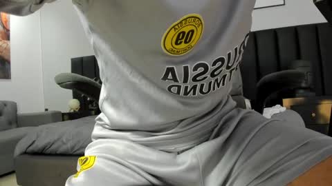 Snapshot of angel_nicolas chatting on 6, 1, 2025 ANGEL online show from 6, 1, 2025