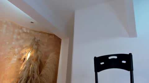 Snapshot of angel_nicolas chatting on 20, 2, 2025 ANGEL online show from 20, 2, 2025