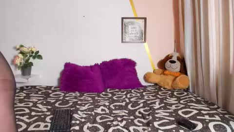 Snapshot of angel_shiny chatting on 28, 10, 2025 Angel online show from 28, 10, 2025