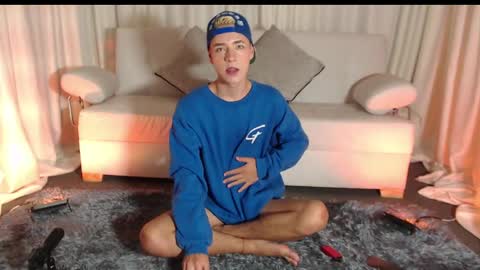 Angel online show from 28, 2, 2025