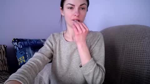 Snapshot of angel_zoe77 chatting on 4, 3, 2026 Zoe online show from 4, 3, 2026