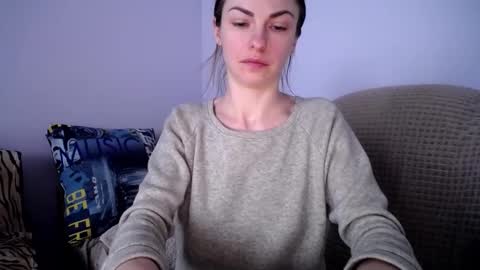 Snapshot of angel_zoe77 chatting on 6, 3, 2026 Zoe online show from 6, 3, 2026