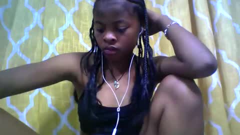 Snapshot of angela166093 chatting on 14, 11, 2025 angela166093 online show from 14, 11, 2025